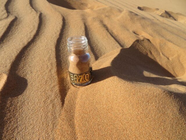 モロッコのサハラ砂漠の美しい砂